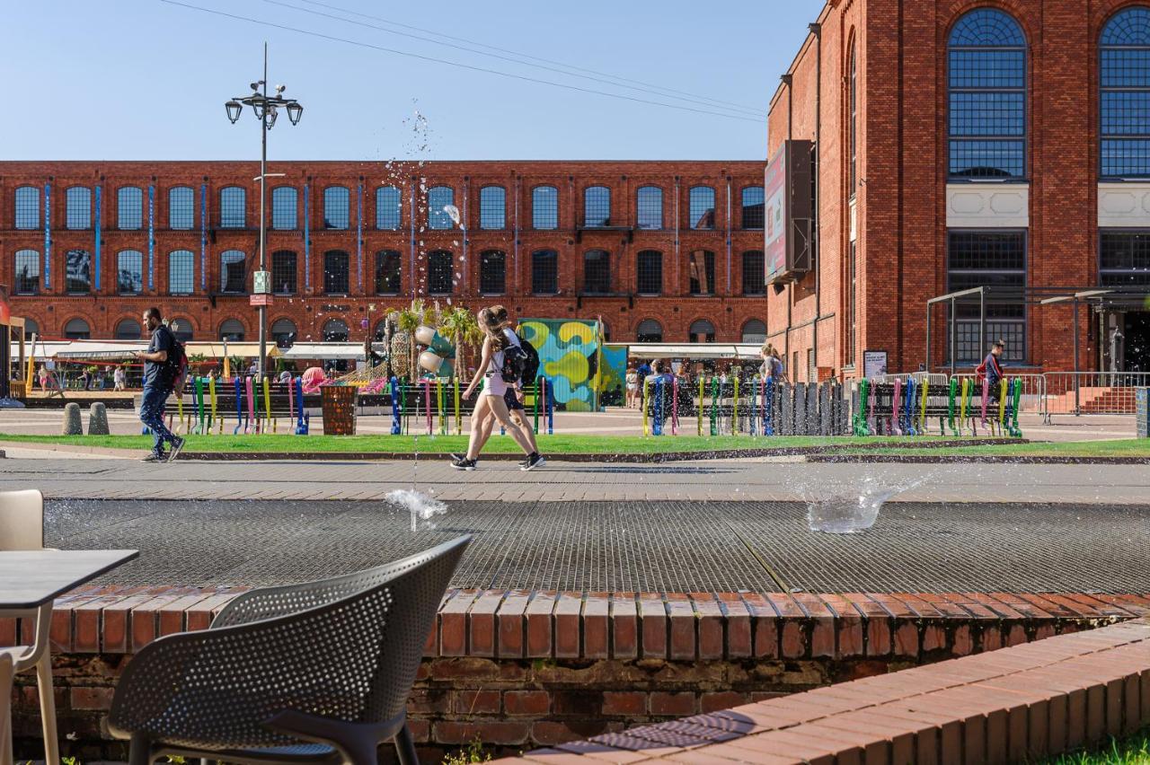 Stylish Apartments Near The Cinematography Museum Лодзь Экстерьер фото